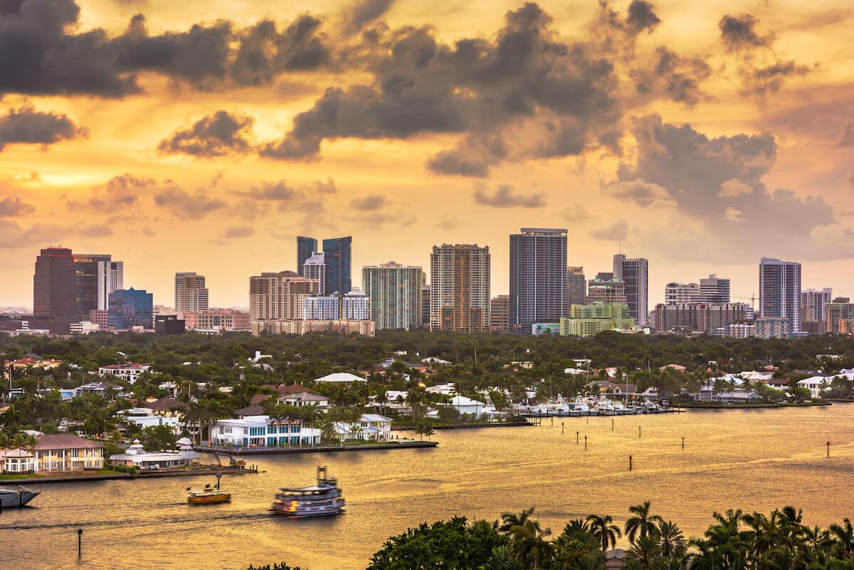 fort-lauderdale-florida-usa-skyline (1)