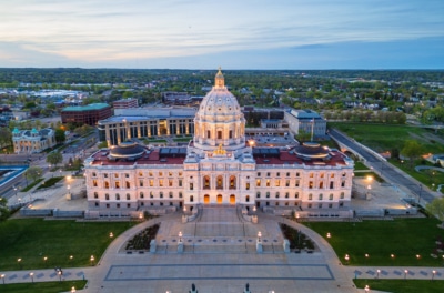 Starting a Business in Minnesota: LLC vs Corporation – Your Complete Guide